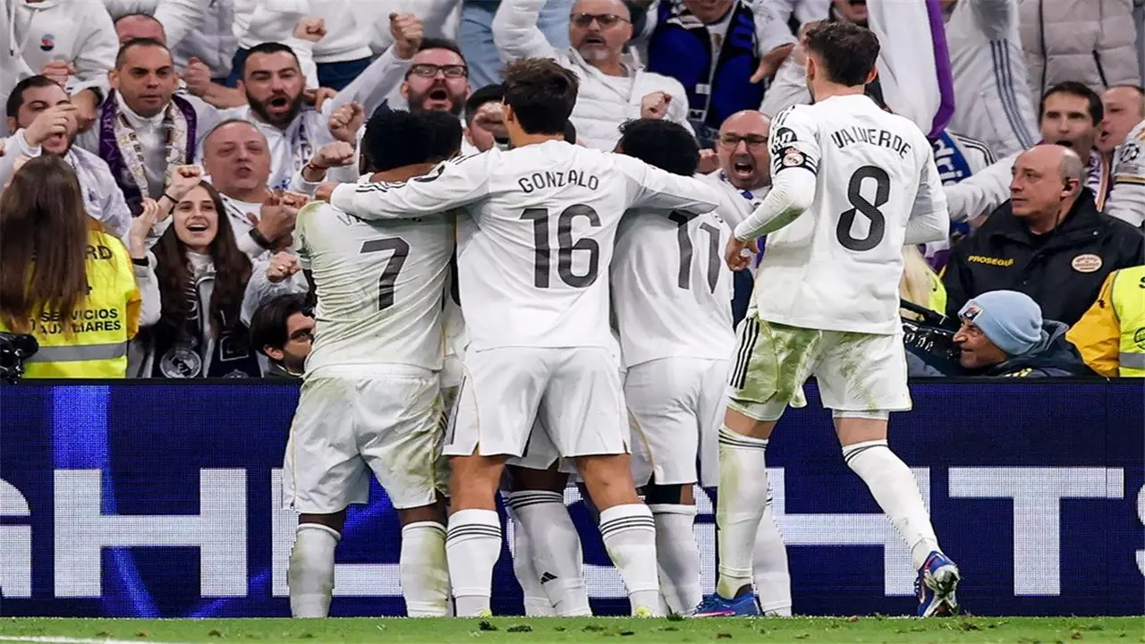 صدمة في ريال مدريد بعد إصابة نجمه بتمزق الرباط الصليبي وانتهاء موسمه